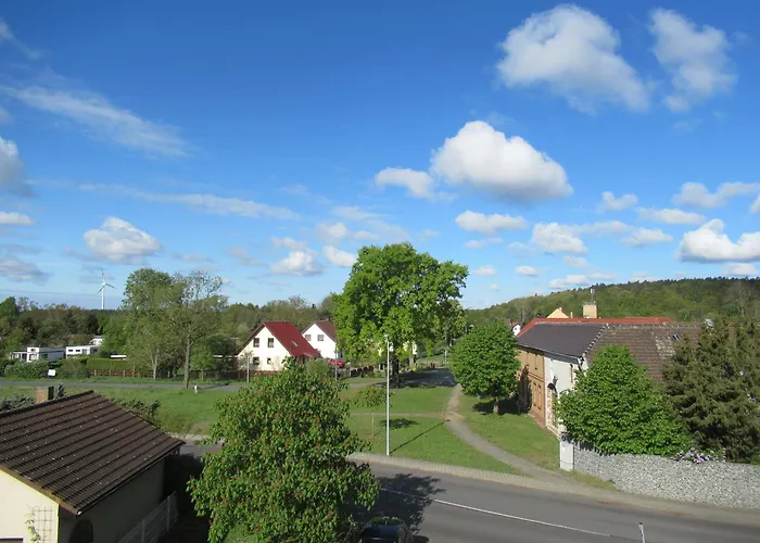 Grosses Apartment Mit Garten - 4 Km Bis Zum Strand